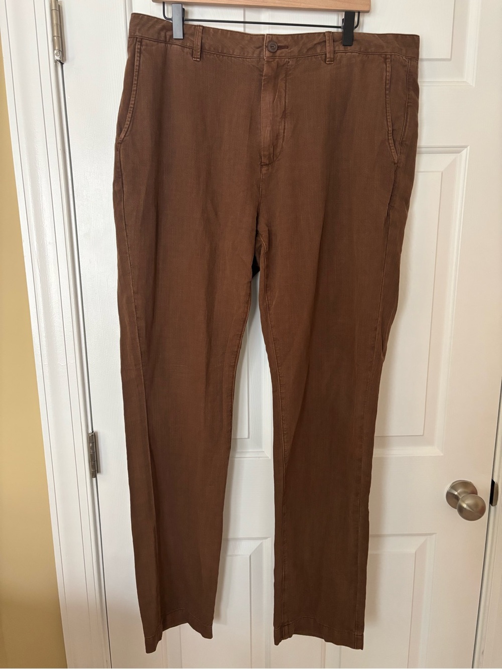 Flint And Tinder Men's Classic Brown Chino Pants - Straight Fit Size 36